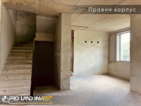 Продаж спарки з двох котеджів у тихій лісовій локації біля Львова